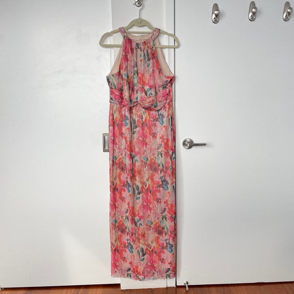 ADRIANNA PAPELL Floral Metallic Pleated Halter Gown - Picture 6 of 13